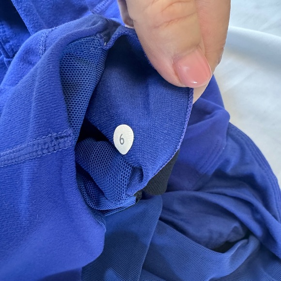 Lululemon Top size 6 - Picture 3 of 3